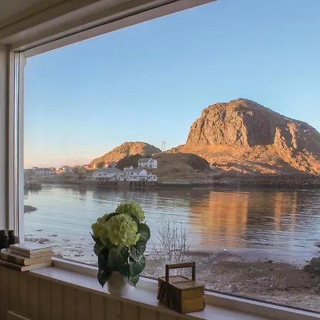 3 Bedroom In Straumsjøen * Straumsjoen